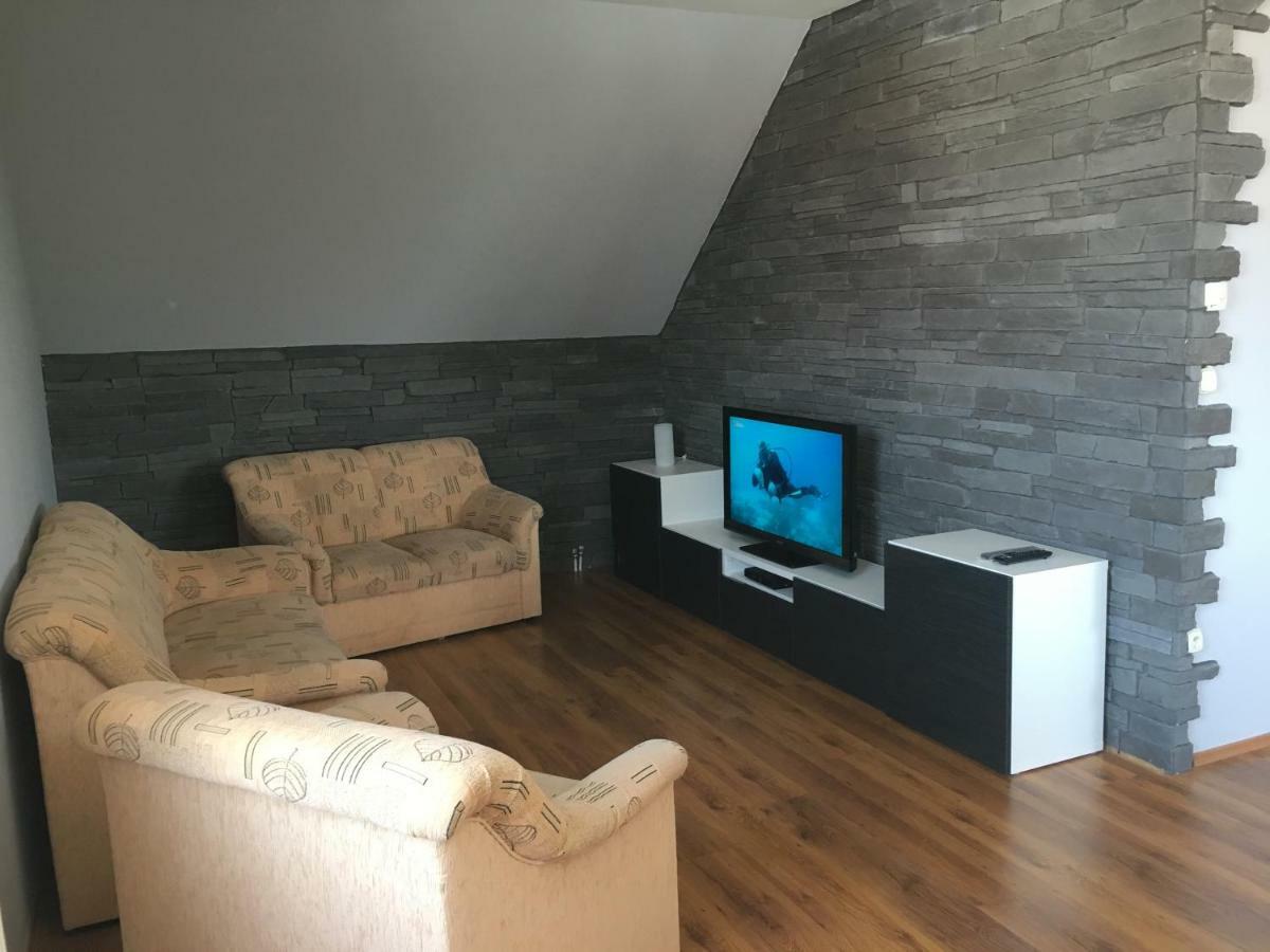 Spacious Apartment In Town Centre Nové Zámky エクステリア 写真